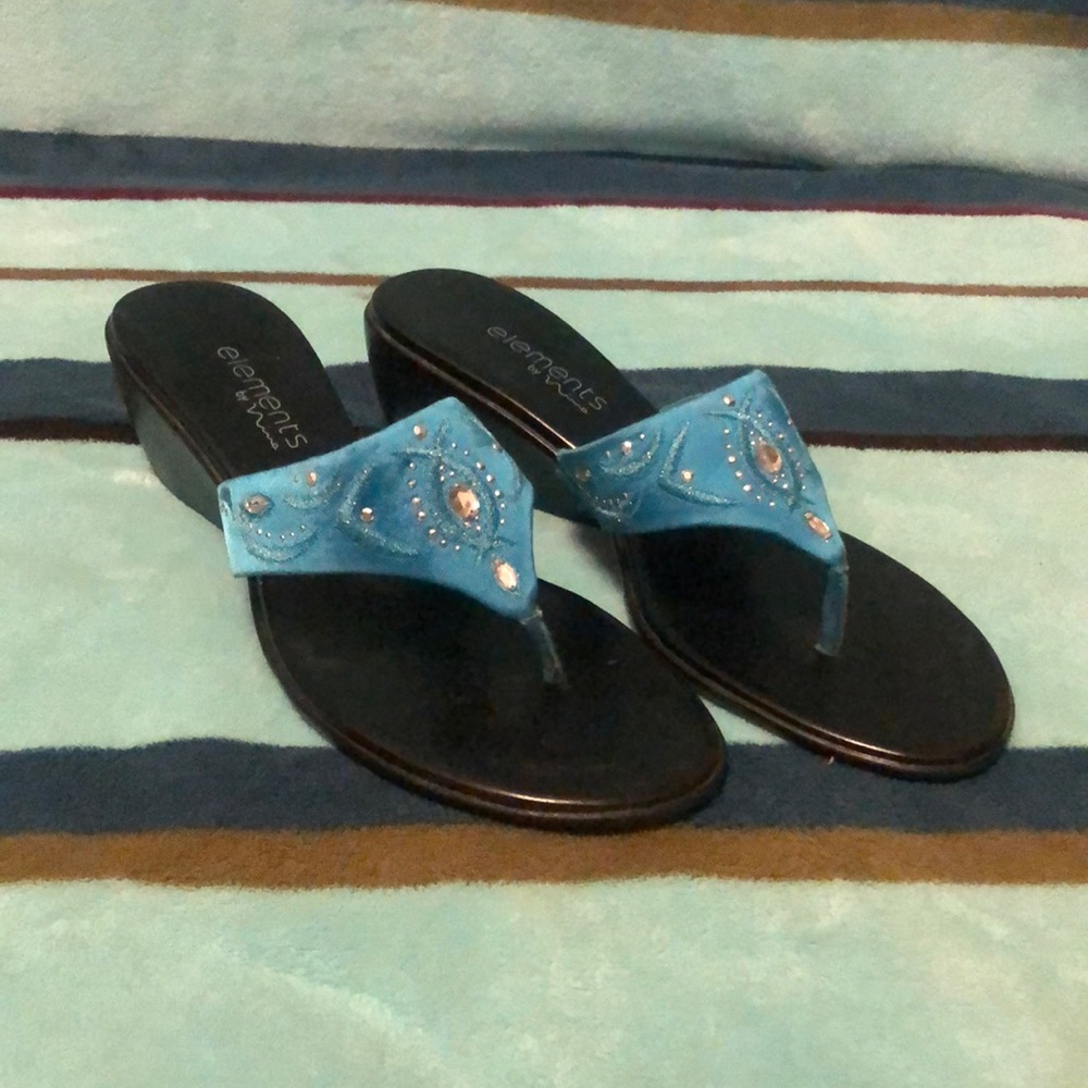 Elements wedge slides